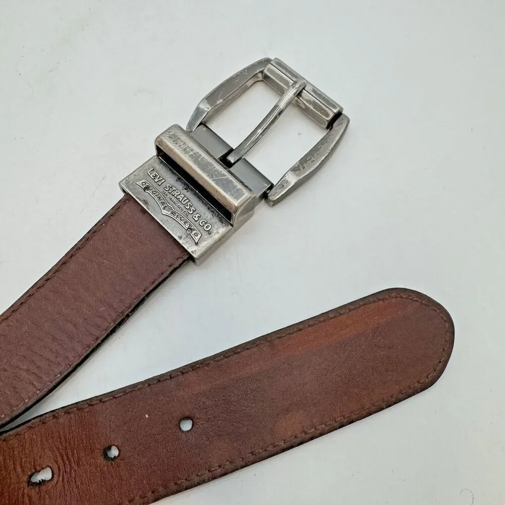 Levi Strauss & Co. Original Riveted Men's 34 Reversible Leather Belt Black Brown